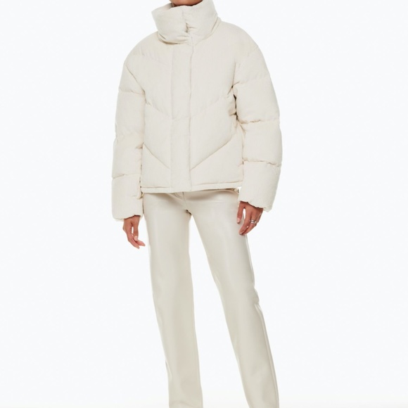 Wilfred The Cloud Puff - Aritzia - Picture 5 of 5